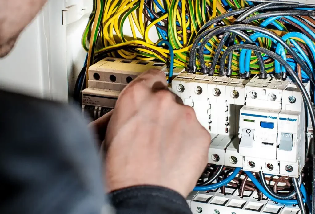 instal·lacions elèctriques